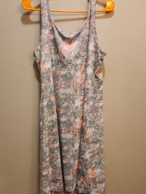 Columbia Coral & Gray Patterned Women's Athletic Dress